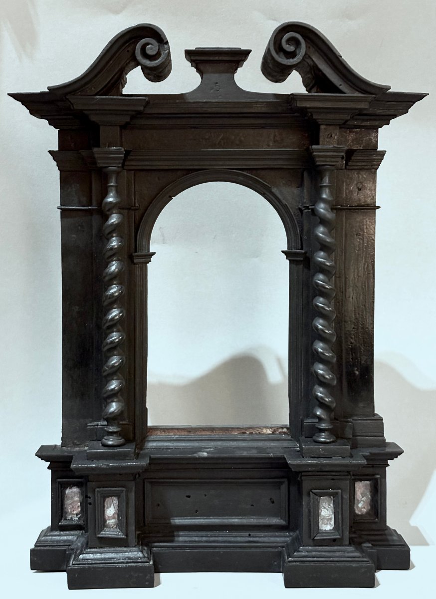 Early 17th Florentine Tabernacle-style Reliquary Frame In Ebony
