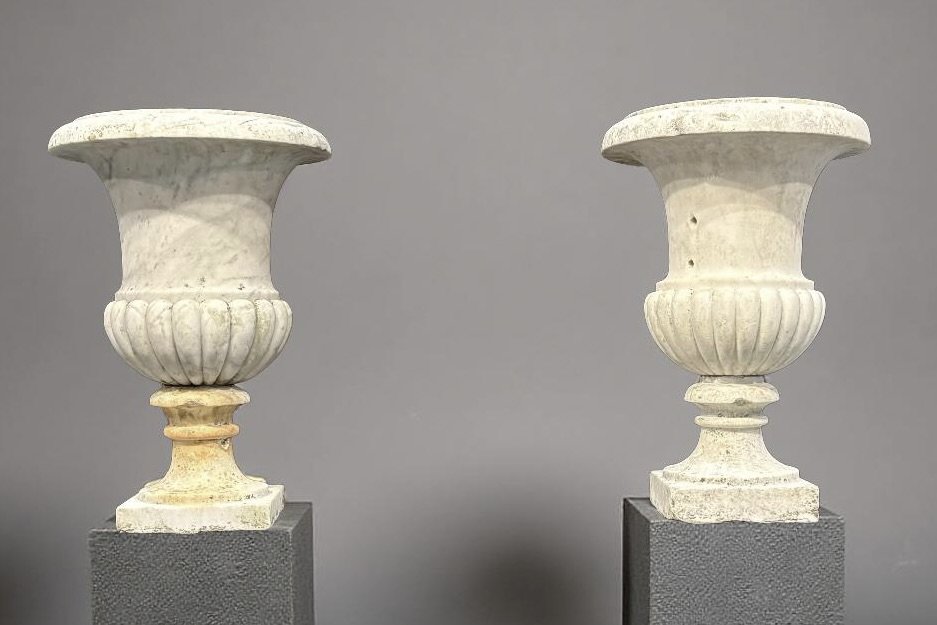 17th Pair Of Medici Vases In Carrara Marble-photo-6
