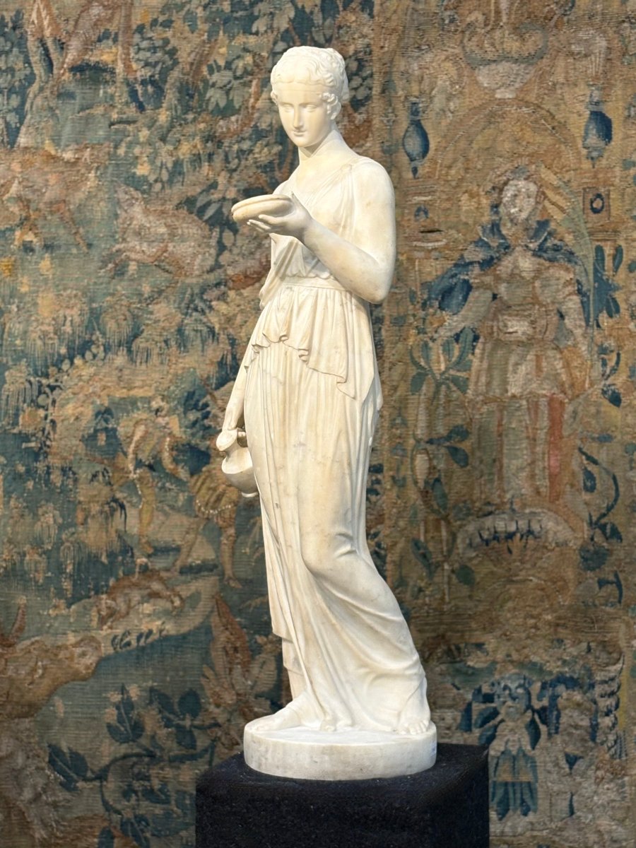 Hébé Grande Sculpture en Marbre Néoclassique d'après Berthel Thorvaldsen, XIXe siècle