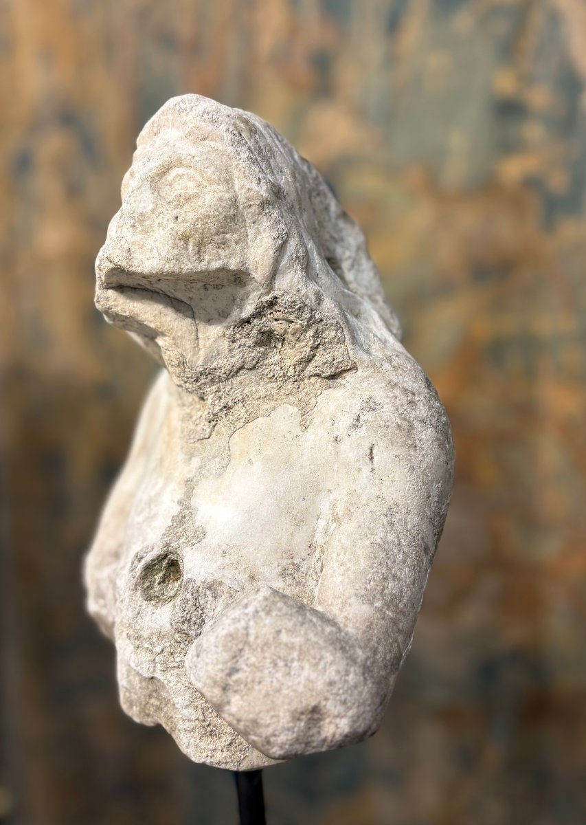 Triton en Marbre Fragment de Sculpture Baroque Italie 17éme