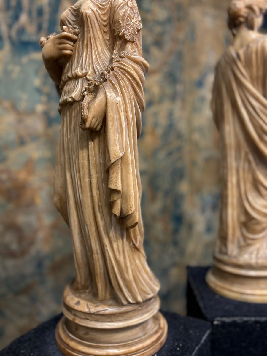 Mid 19th Pair Of Neoclassical Sculptures In Yellow Alabaster Allegories -photo-7