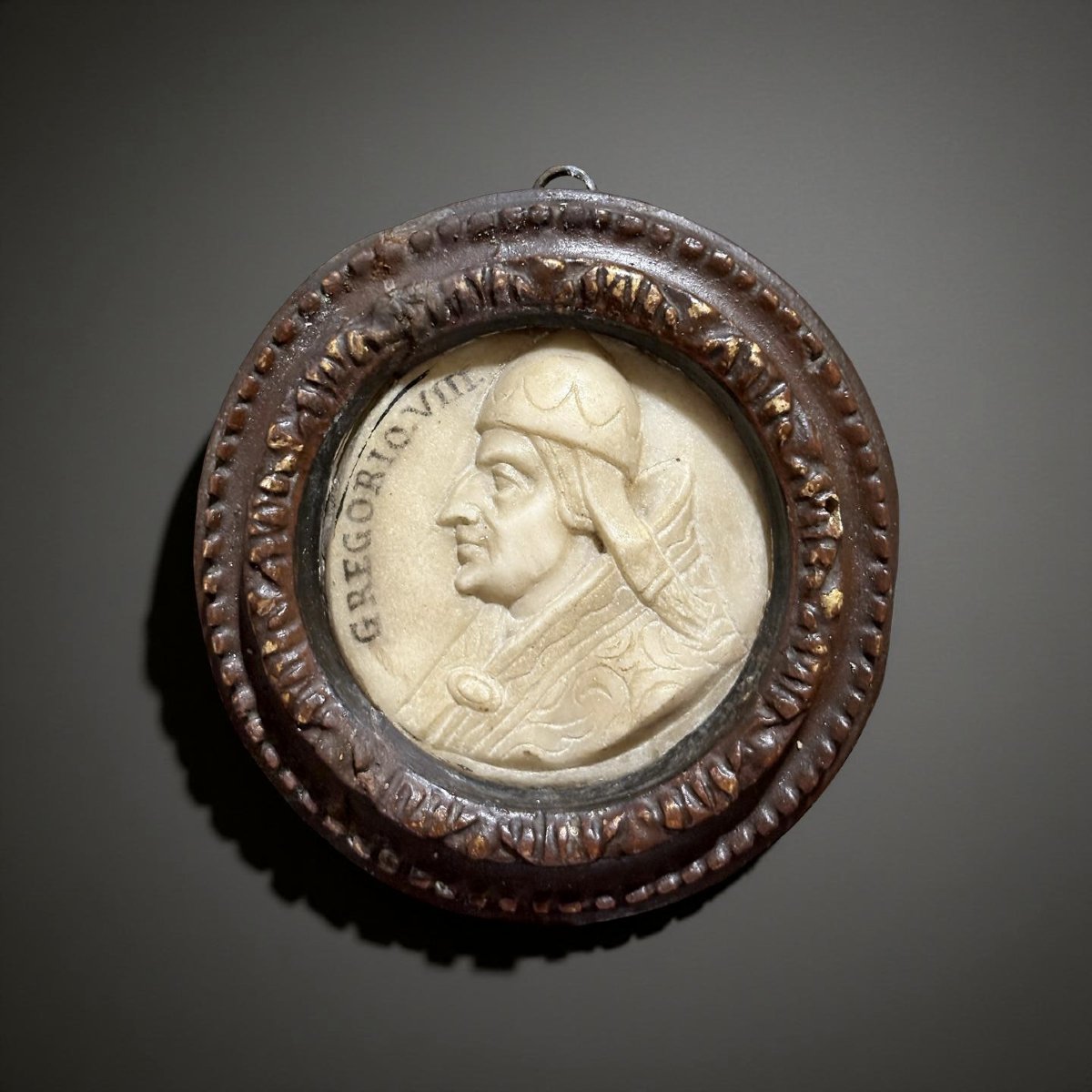 17th Pair Of Baroque Marble Medallions Pope Gregory VIII And Leo IX -photo-3