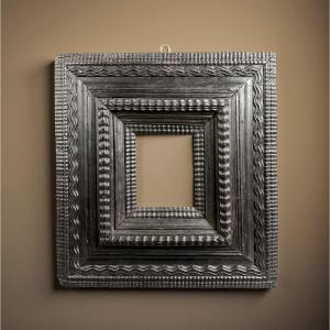 Cadre Flamande du 17éme Bois Noirci Ebène Décor Guilloche