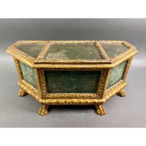 16th Italian Gilt And Lacquered Wood Casket Known As A "cassone"