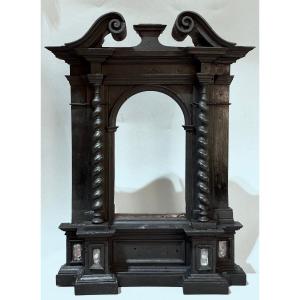 Early 17th Florentine Tabernacle-style Reliquary Frame In Ebony