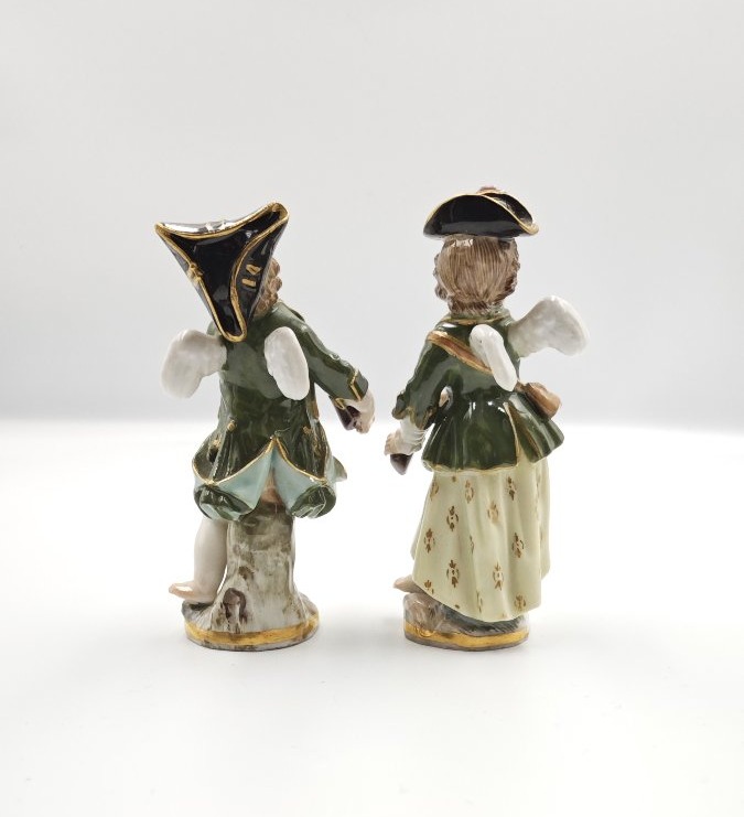 Gallant Pair Of Putti Dressed As Hunters, Meissen Manufactory, 19th Century.-photo-2