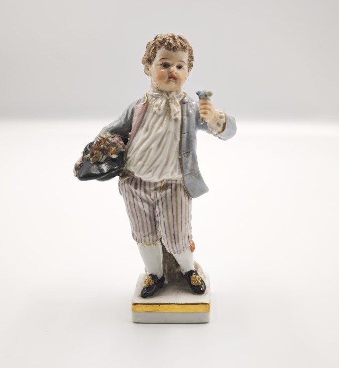 Enfant jardinier, manufacture de Meissen, XIXᵉ siècle