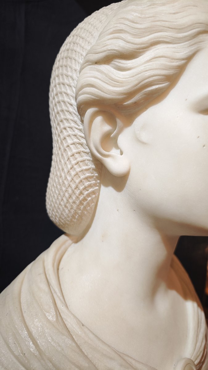 Carrara Marble Bust Depicting A Female Figure, 19th Century-photo-1