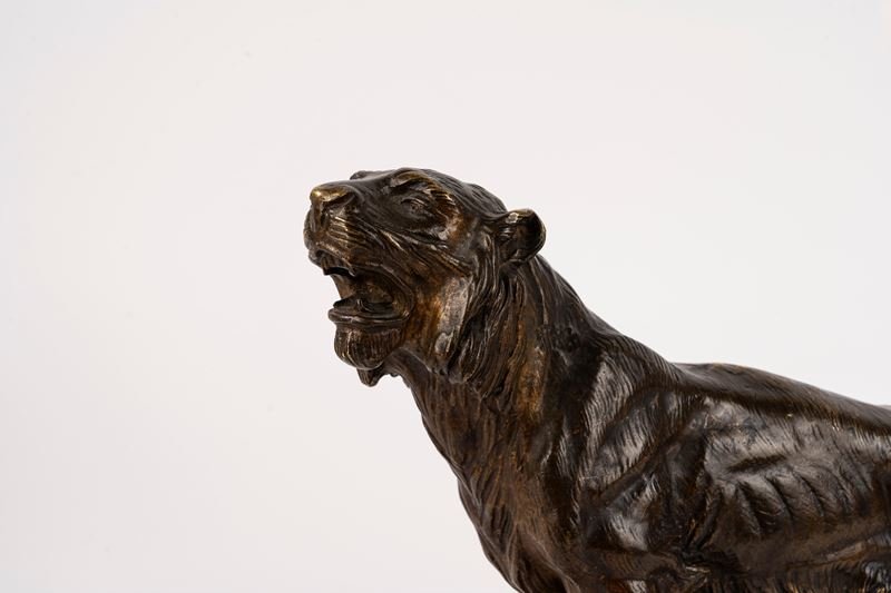 Bronze Tiger On A Stone Base, France, Early 20th Century-photo-2