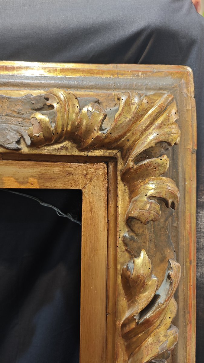 Cadre en bois sculpté, laqué et doré, école émilienne, XVIIe siècle-photo-4