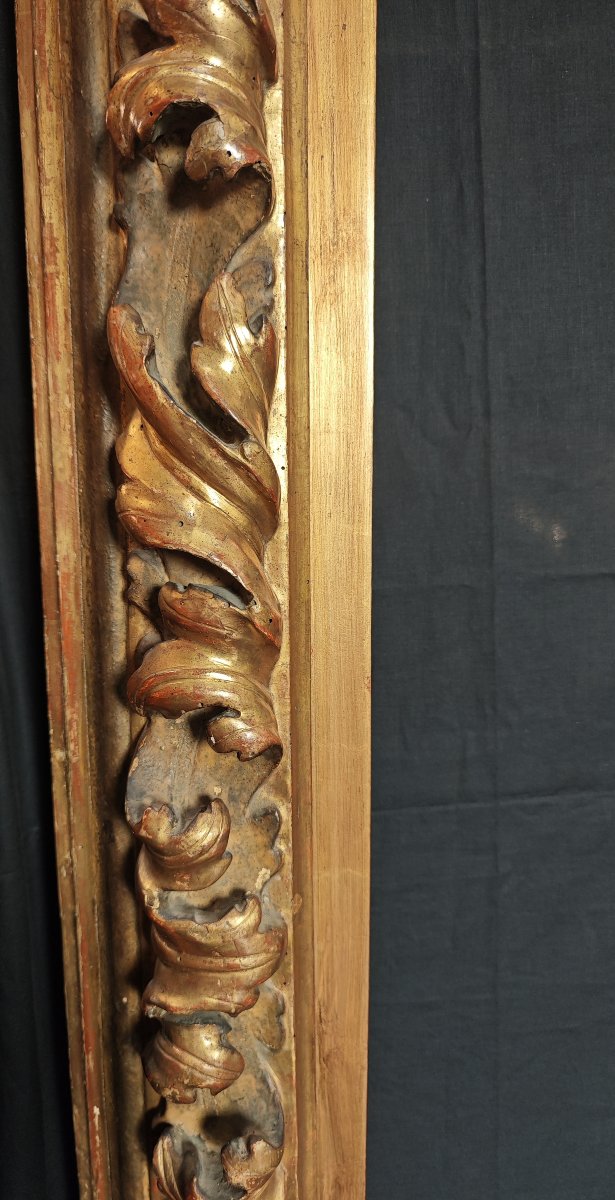 Cadre en bois sculpté, laqué et doré, école émilienne, XVIIe siècle-photo-1