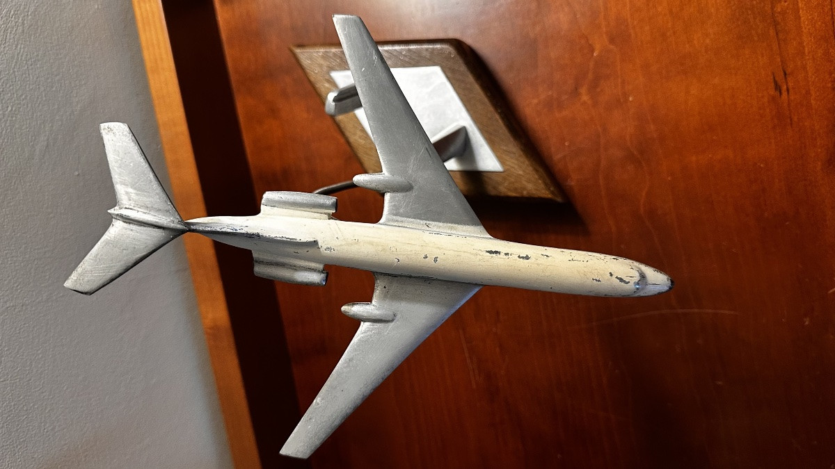 Vintage Metal Airplane Model On Wooden Base 1950s-1960s-photo-2
