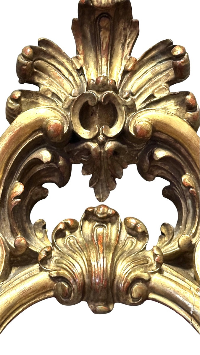 Cadre baroque en bois doré avec bénitier - Louis Philippe.-photo-3