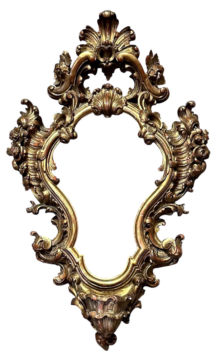 Cadre baroque en bois doré avec bénitier - Louis Philippe.