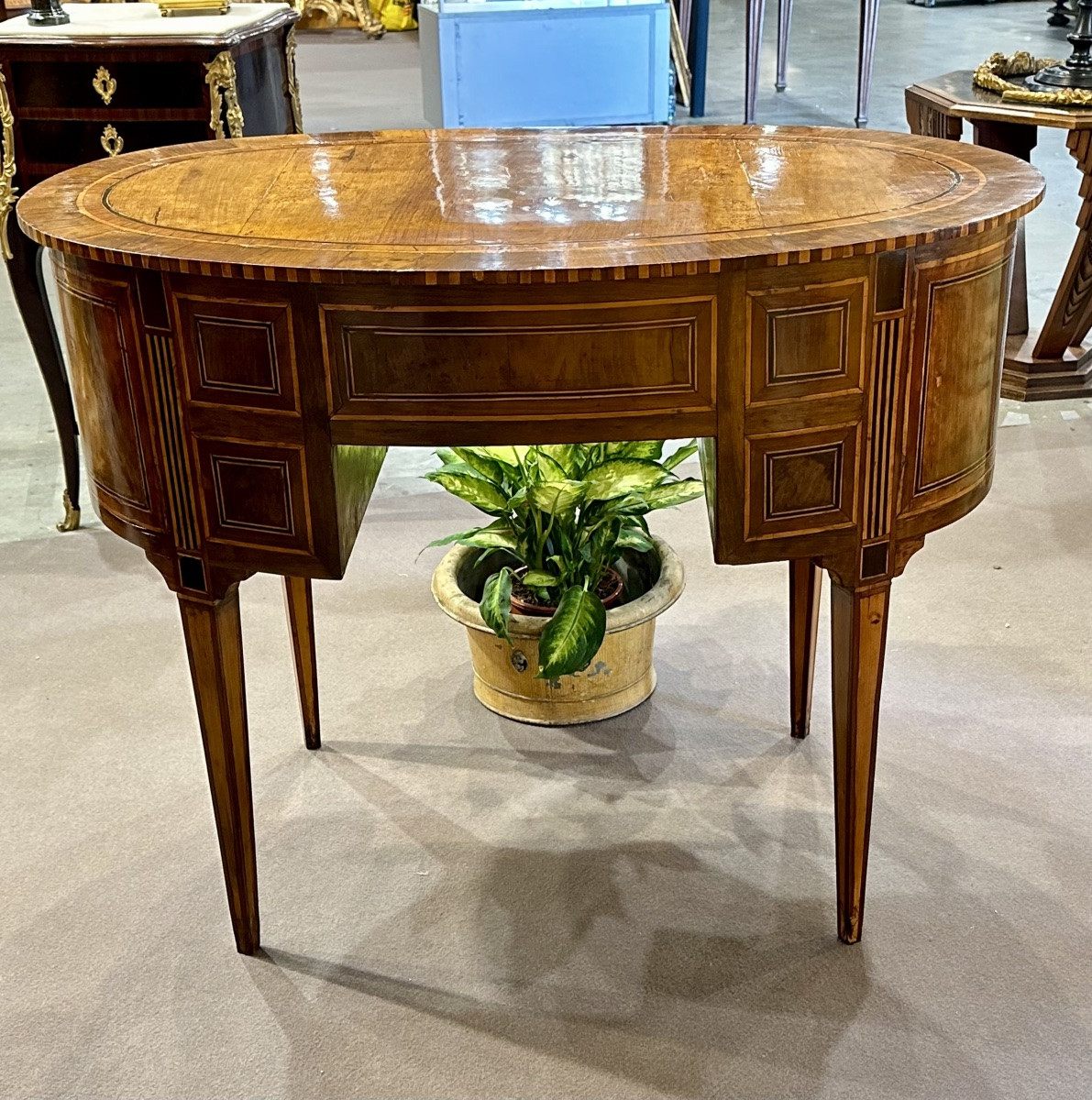 Oval Writing Desk With Walnut And Rosewood Veneer - Italy, Louis XVI Period.-photo-3