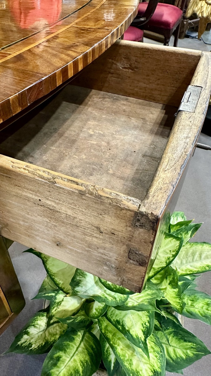 Oval Writing Desk With Walnut And Rosewood Veneer - Italy, Louis XVI Period.-photo-5