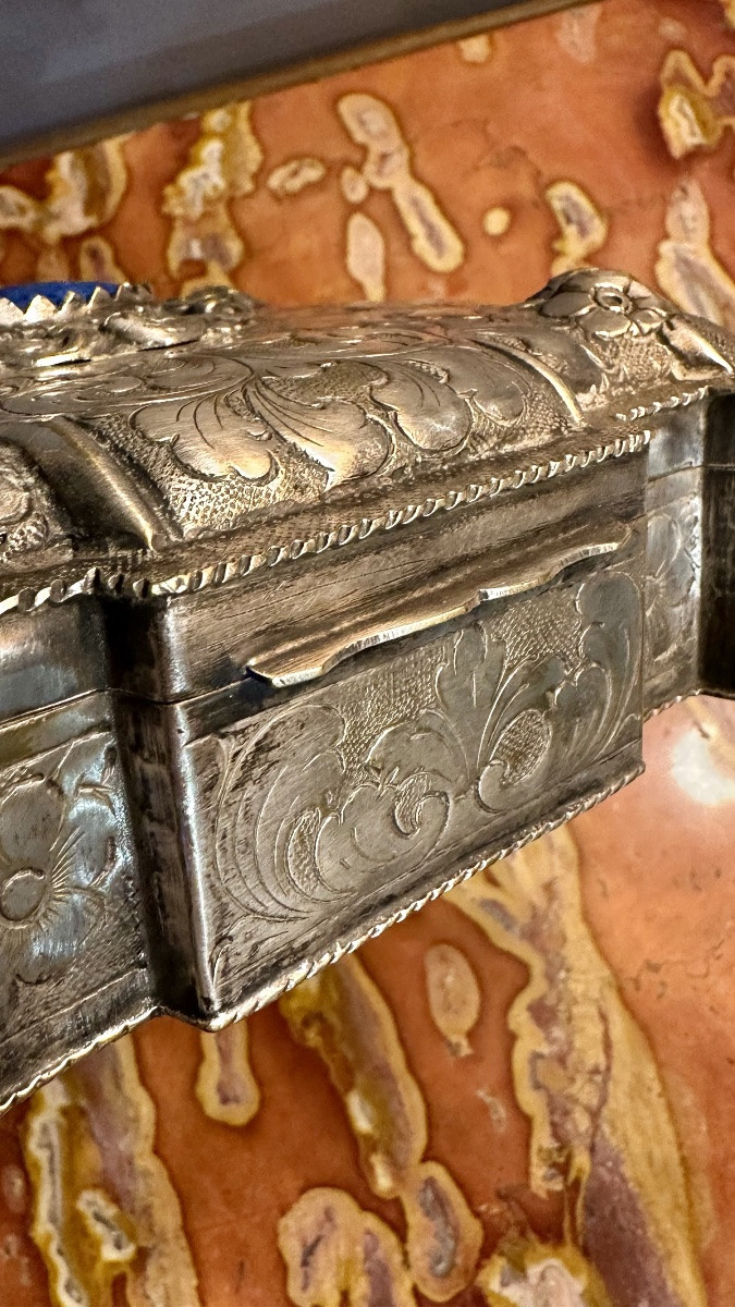 Finely Chiseled Silver-plated Metal Box With Blue Stone Europe, 19th Century-photo-3