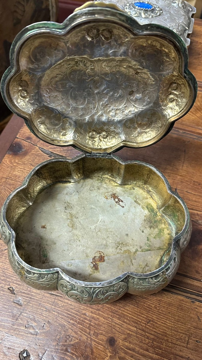 Finely Chiseled, Polylobed Silver-plated Metal Box.  Period: Art Nouveau.-photo-4