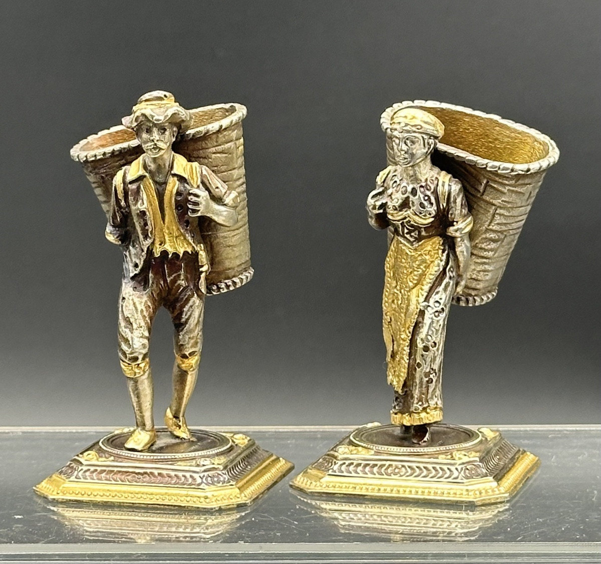Pair Of Matchstick Figurines, Signed Giuseppe Vasari - 20th Century.