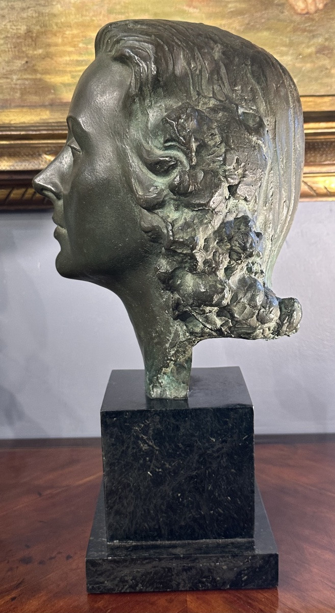 Patinated Bronze Female Face Sculpture, Signed Rocchi 1942.-photo-1