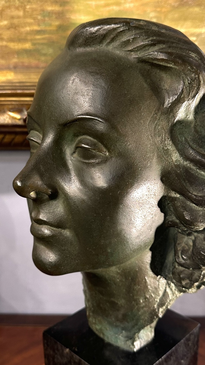 Patinated Bronze Female Face Sculpture, Signed Rocchi 1942.-photo-2