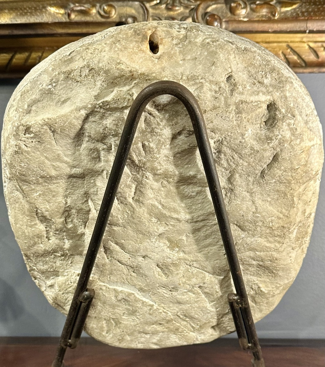 Bas-relief en marbre « Visage féminin » - XVIIe siècle-photo-4