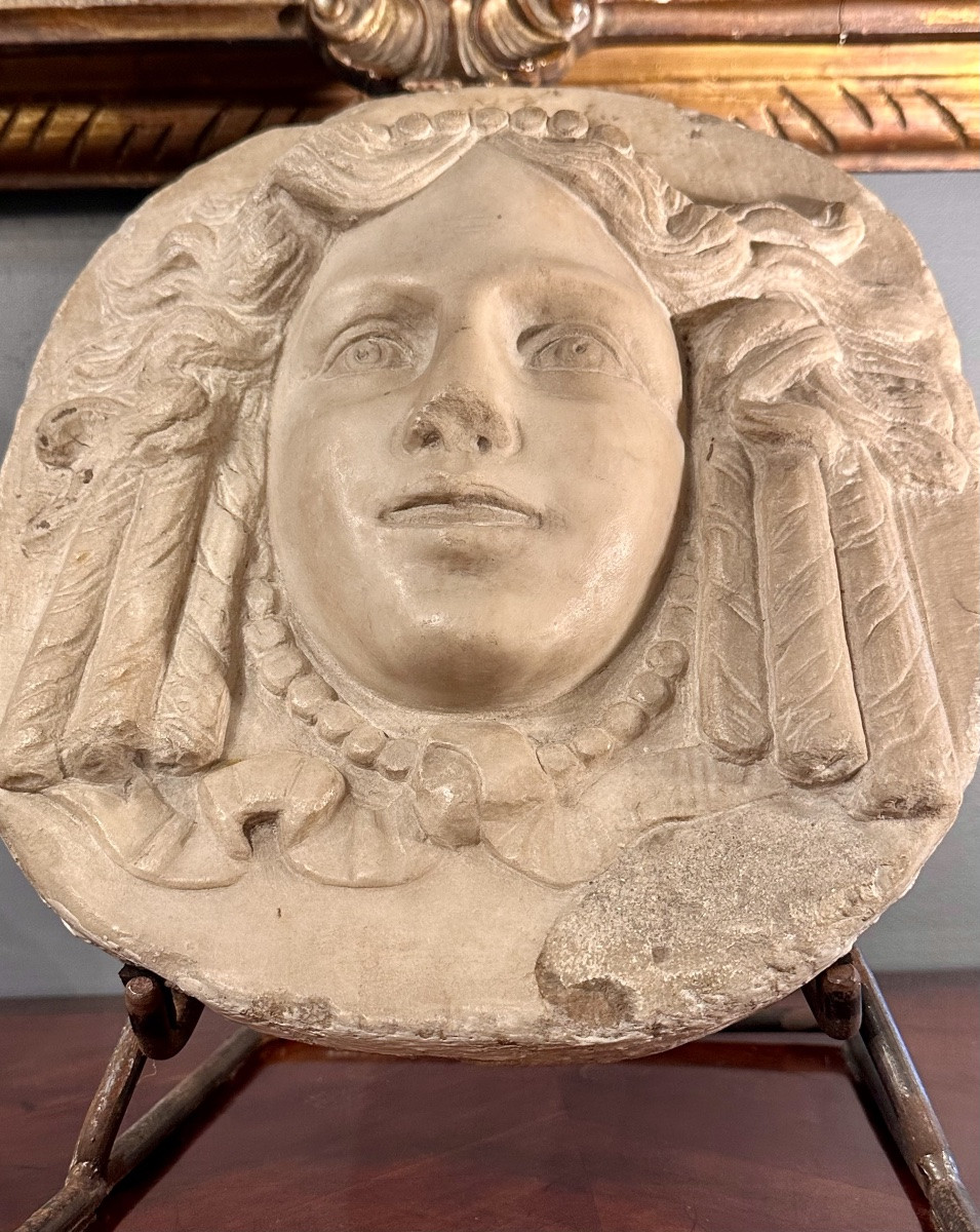 Bas-relief en marbre « Visage féminin » - XVIIe siècle-photo-6