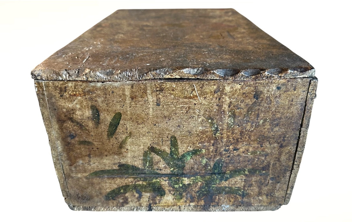 Coffret/caisse ancien en bois peint à la main – XVIIe siècle-photo-4