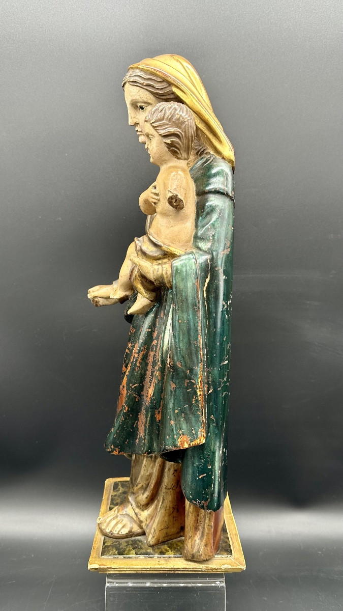 Sculpture en bois polychrome « ​​Vierge à l'Enfant » - fin XVIIIe, début XIXe siècle-photo-2