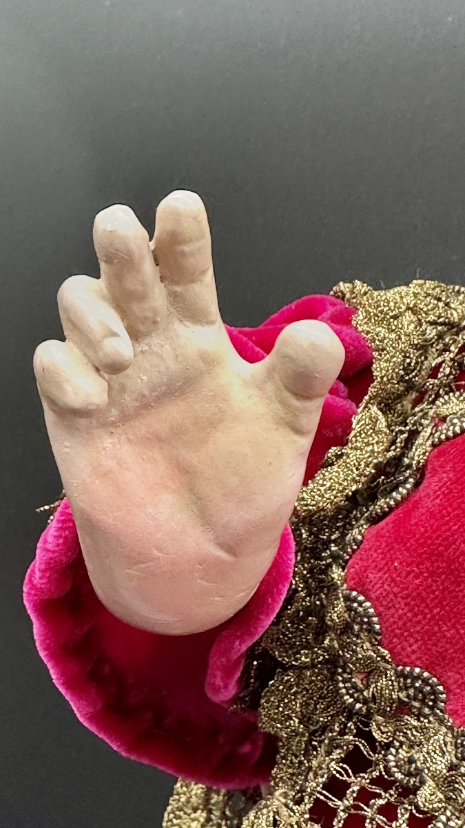 Polychrome Terracotta Baby Jesus With Glass Eyes On A Gilded Base – 19th Century-photo-3