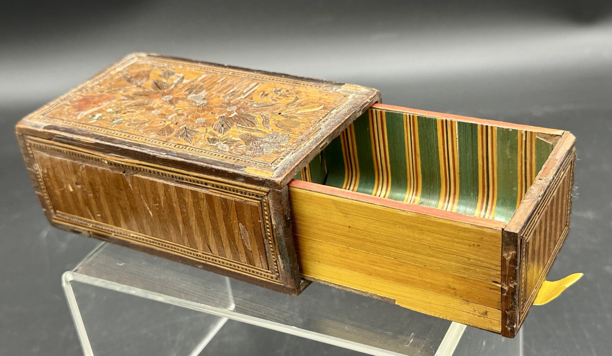 Sewing Box Inlaid With Polychrome Straw, 19th Century-photo-3