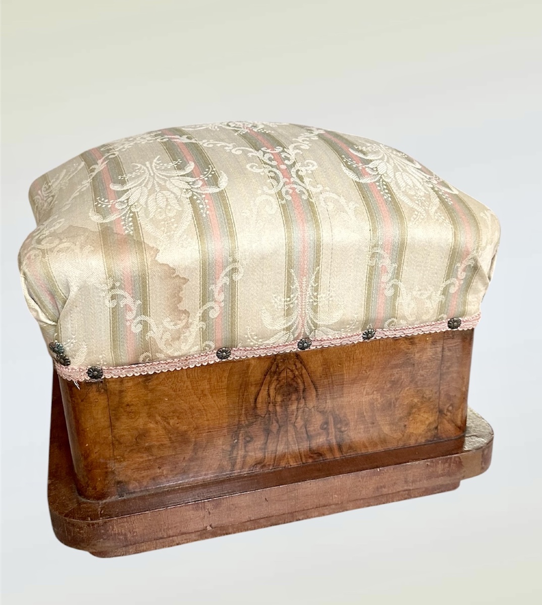 Tabouret rembourré Art Déco Élégant tabouret rembourré de style Art Déco-photo-1