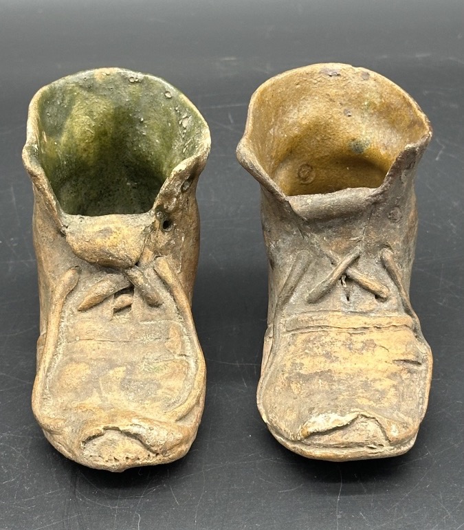 Pair Of Terracotta Shoes - Early 1900s-photo-1