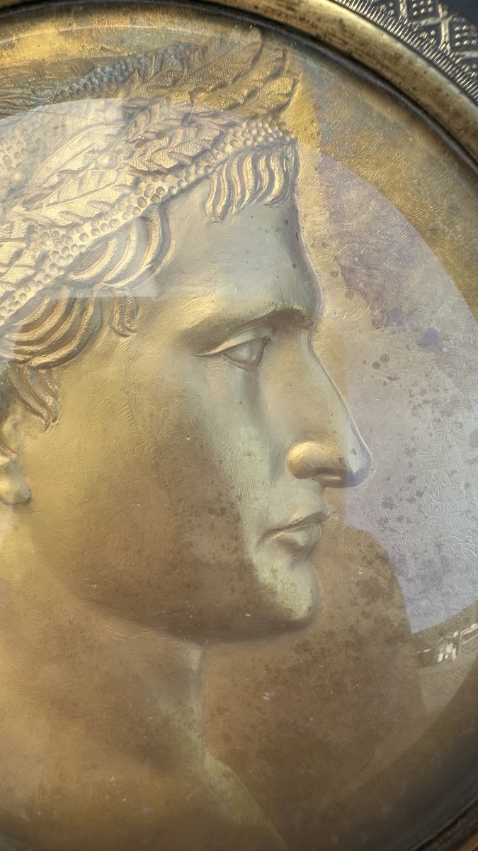 Médaillon à l'effigie de Napoléon Ier Bonaparte, XIXe siècle-photo-2