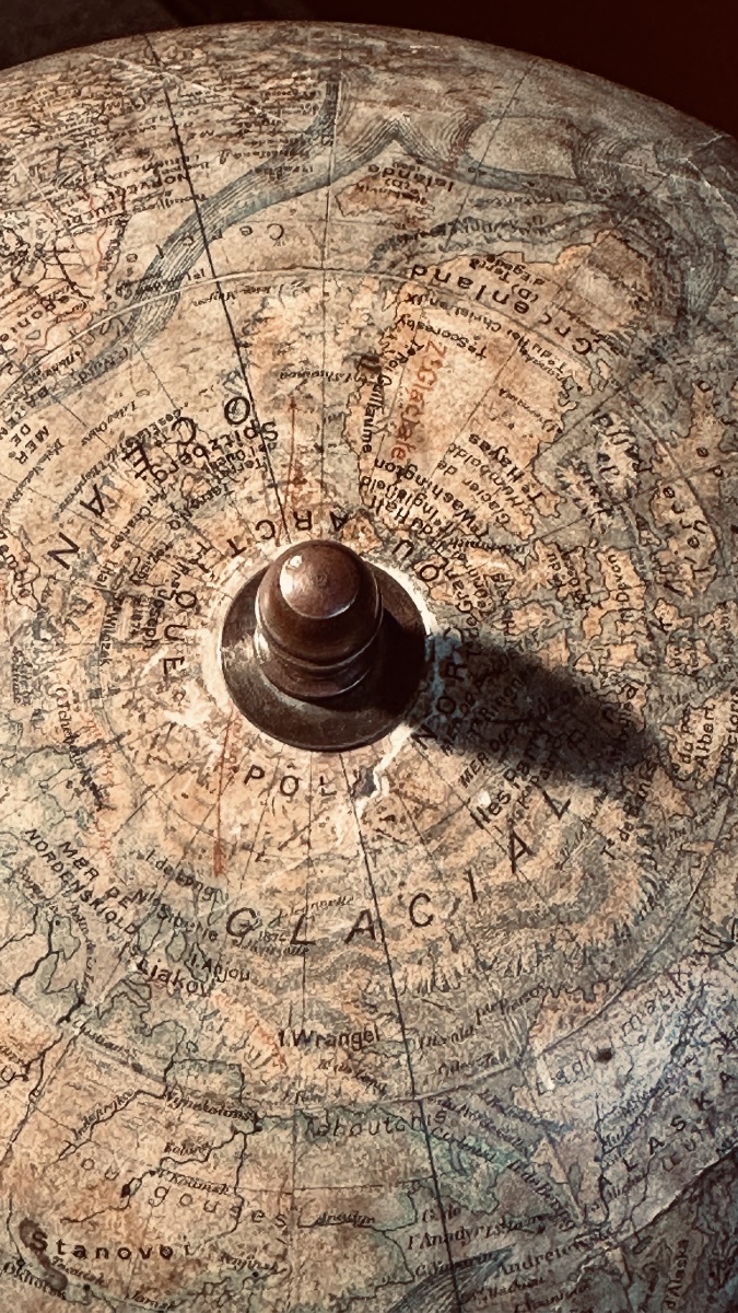 Globe terrestre de table, par Jean Forest, Paris – XIXe siècle.-photo-4
