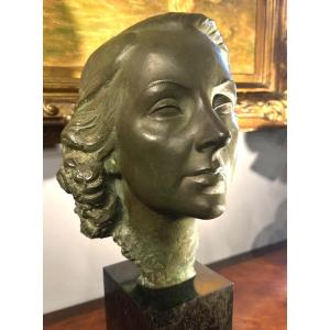 Sculpture visage féminin en bronze patiné, signé Rocchi 1942.