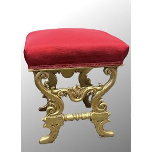 Tabouret de salon en bois sculpté et doré – XIXe siècle