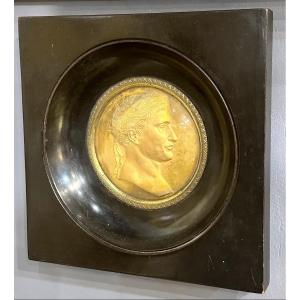 Médaillon à l'effigie de Napoléon Ier Bonaparte, XIXe siècle