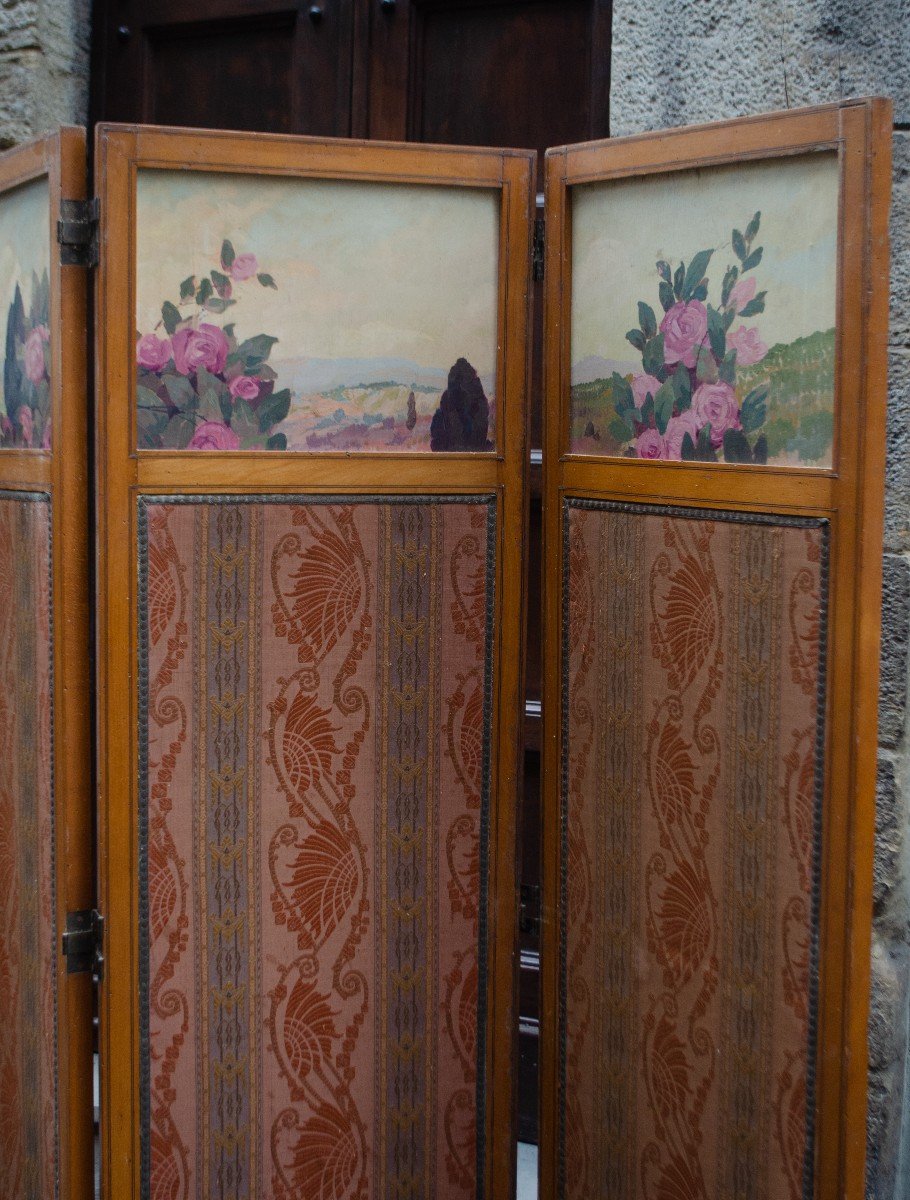 Screen With Fabric Panels Decorated With Paintings-photo-2