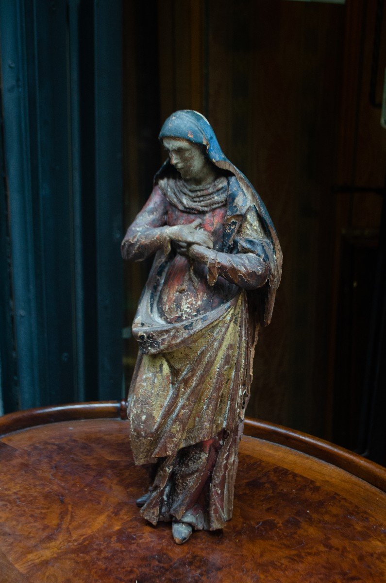 Sculpture Représentant Une Femme Priant Les Mains Jointes. 17e Siècle Ou Avant. -photo-2