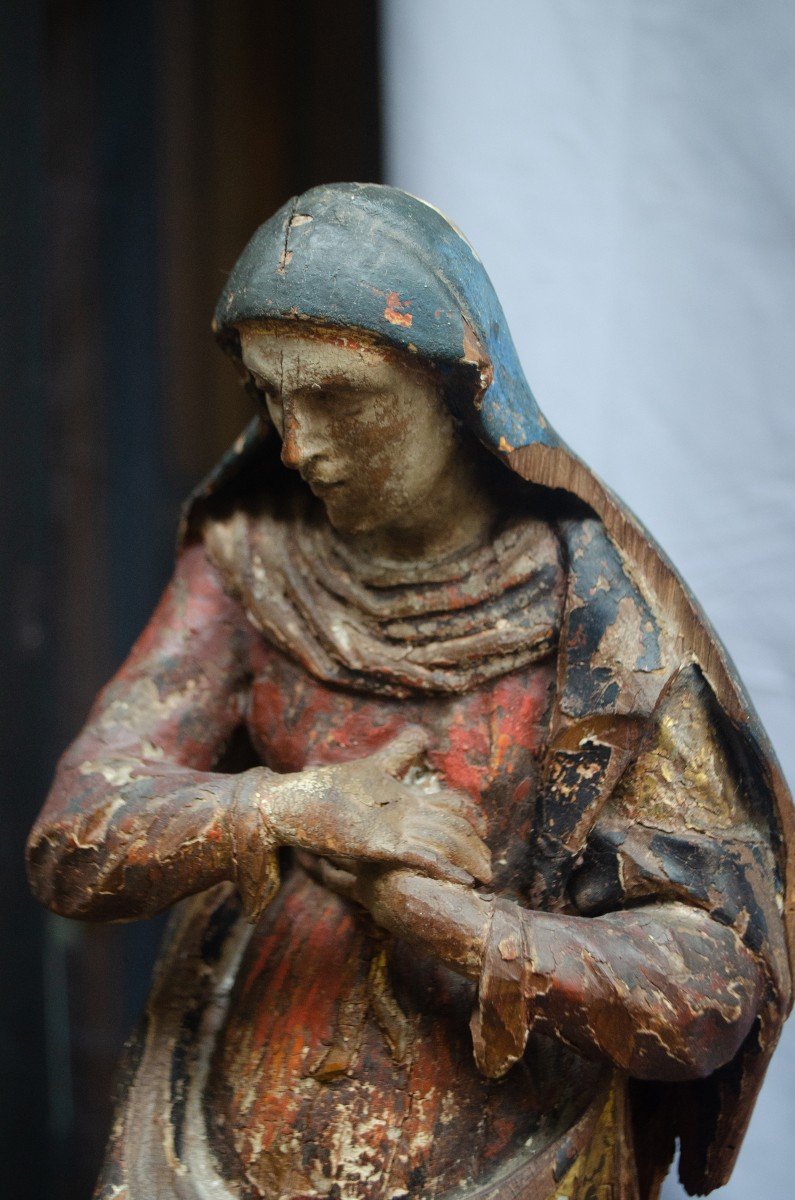 Sculpture Représentant Une Femme Priant Les Mains Jointes. 17e Siècle Ou Avant. -photo-1