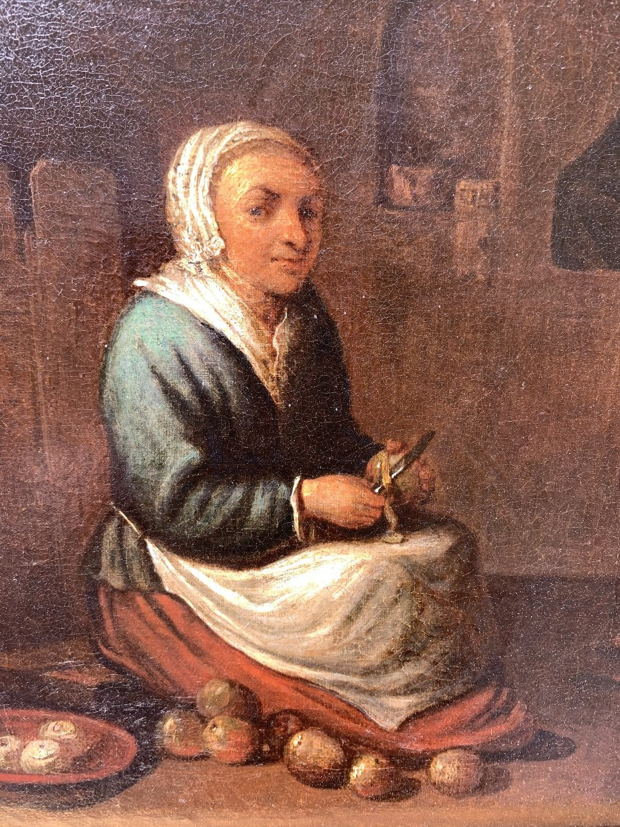 Dutch School, Late 17th – Early 18th Century Scene With Cook Peeling Apples-photo-3