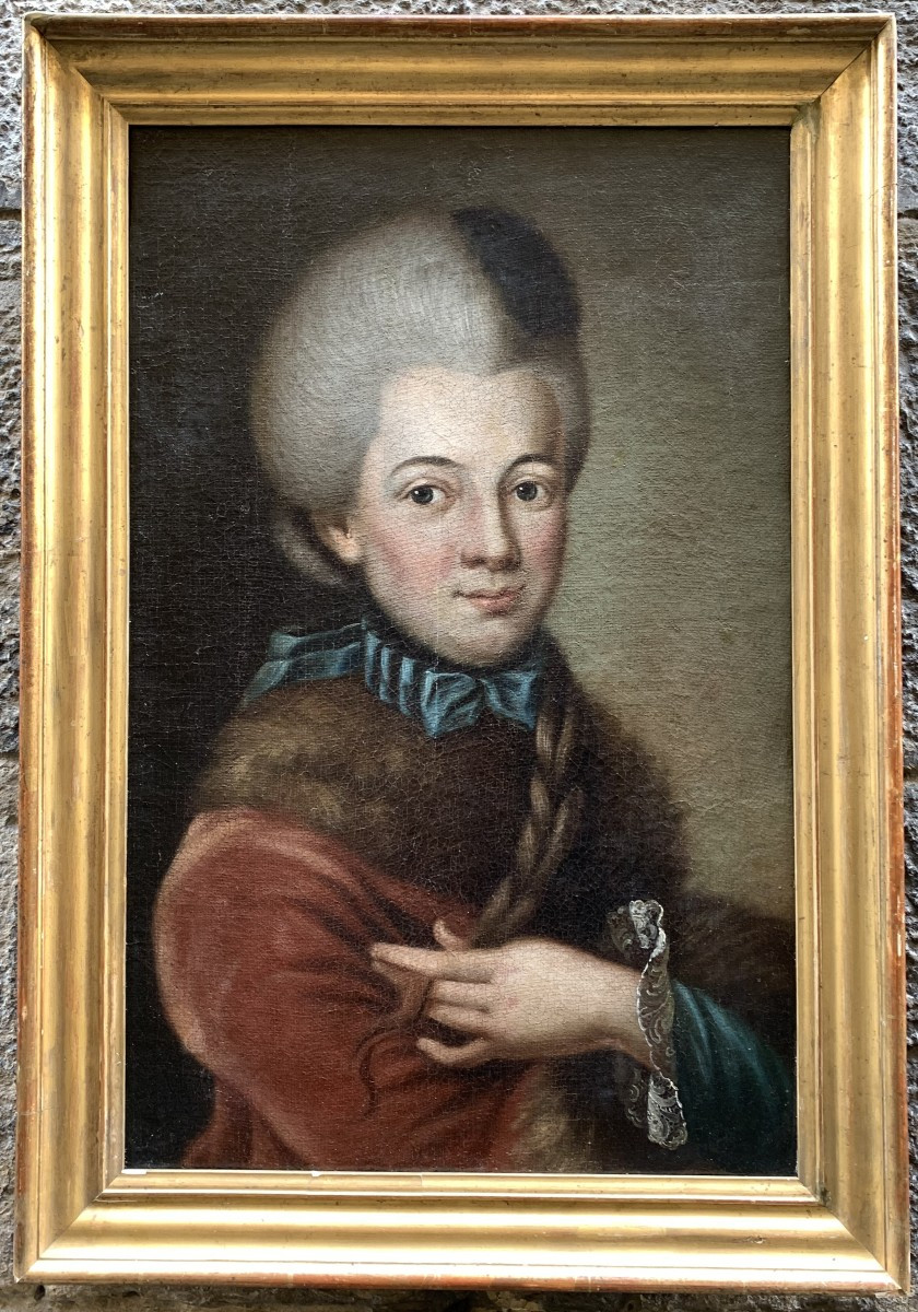 Portrait De Femme Avec Veste Rouge Bordée De Fourrure Et Natte. école Allemande, XVIIIe/xixe