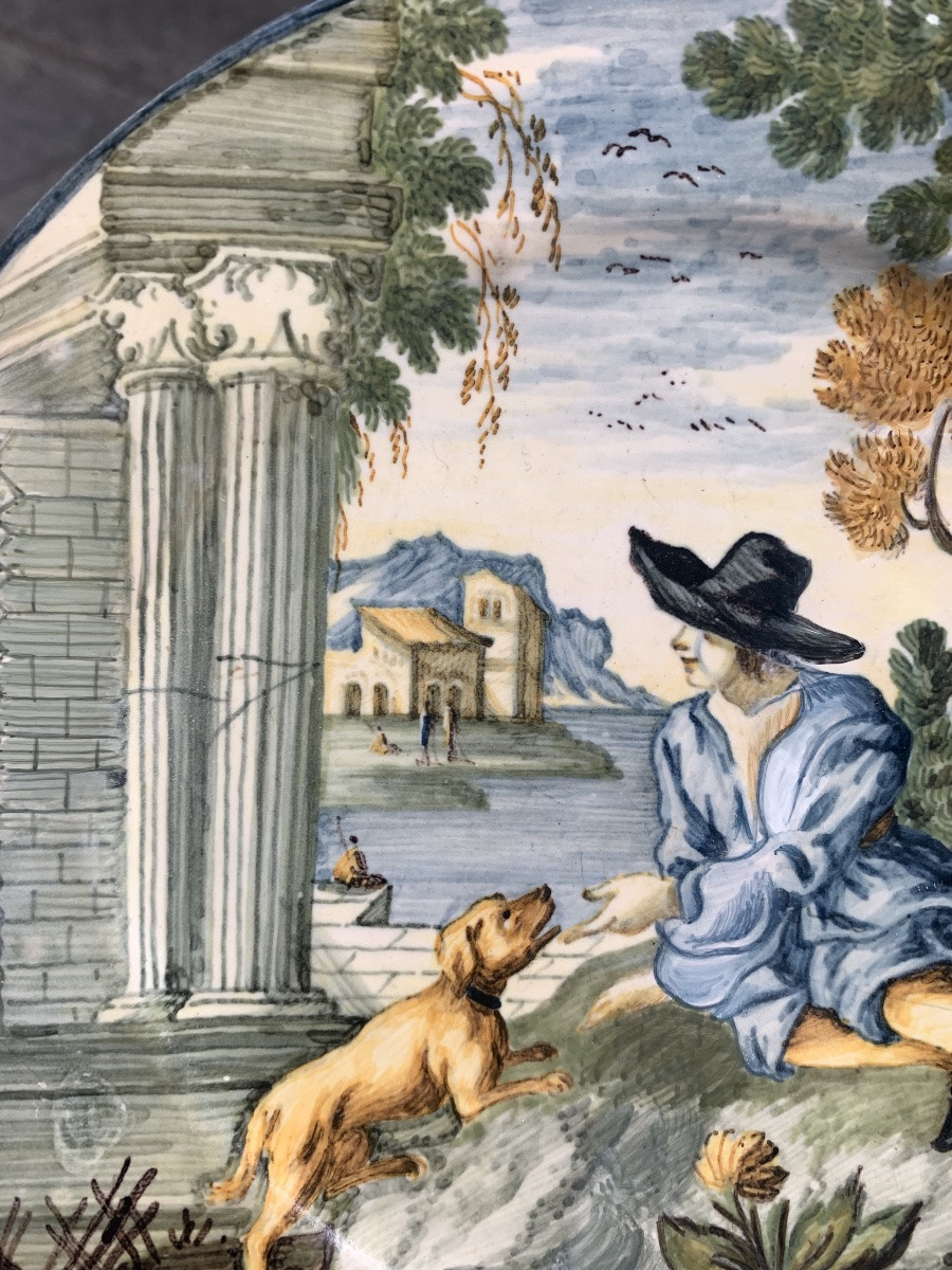 Castelli Maiolica Dish With Young Man In Black Hat, Dog And Classical Ruins, Mid-18th Century-photo-3