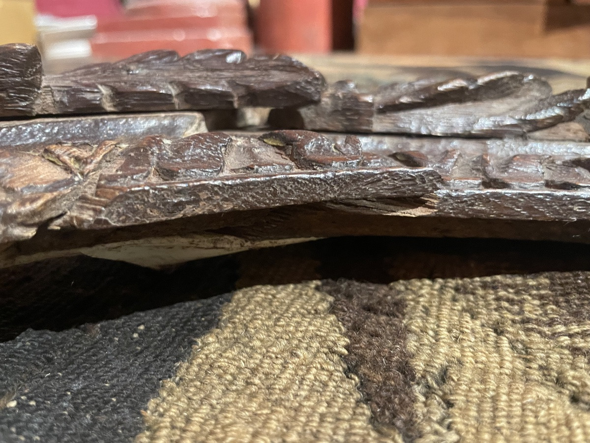 Cadre en chêne sculpté à motifs floraux, époque Louis XV, milieu du XVIIIᵉ siècle. Cm 54x46  -photo-1