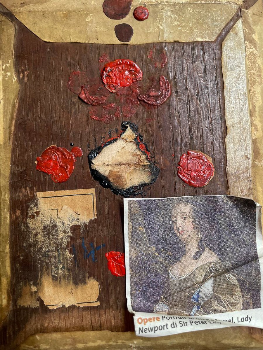 Portrait From The Dutch School, Circa 1670, Young Lady In A Garden Before A Balustrade-photo-5