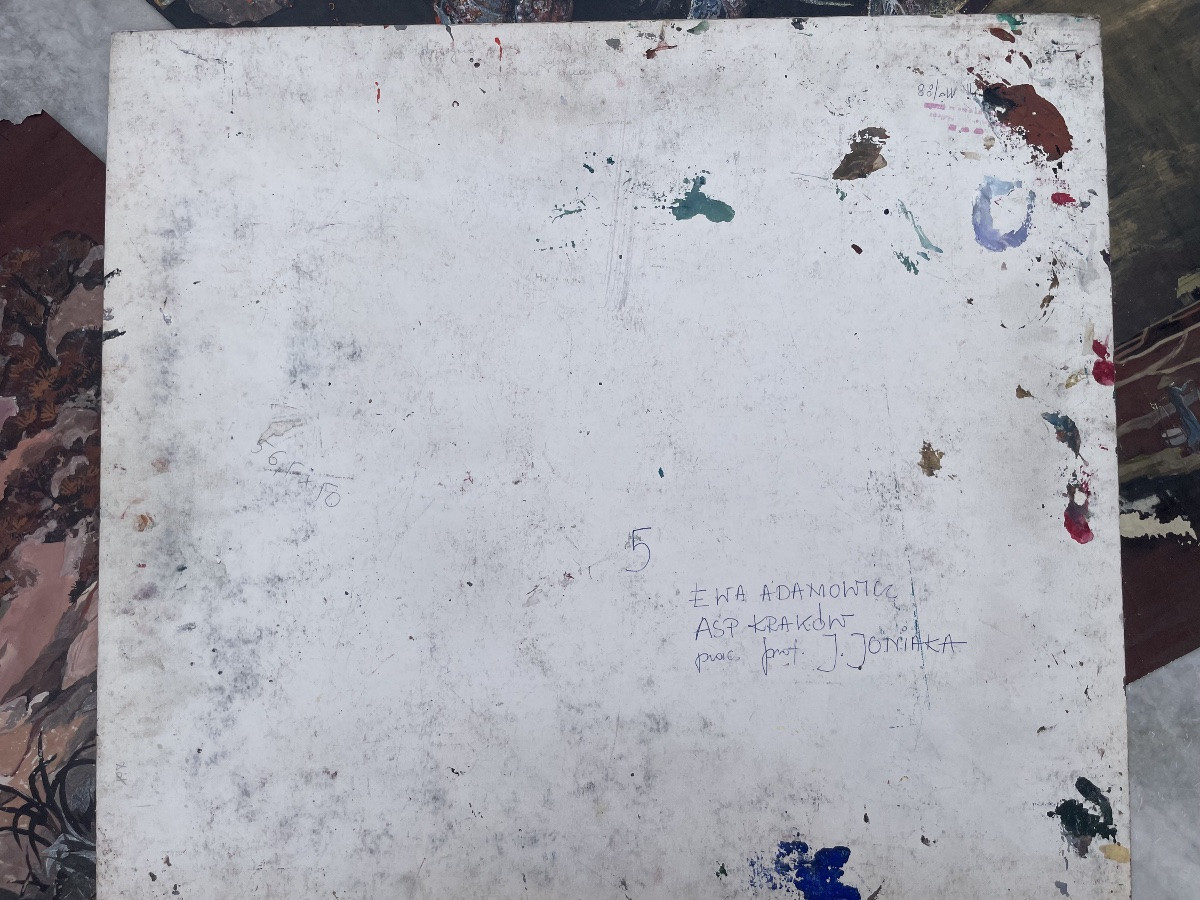 Ewa Adamowicz, Composition aux formes fossiles et centaure, Paris 1989-photo-5