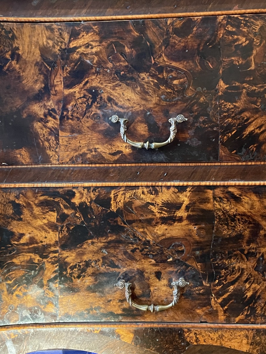 Tuscan Balestra-form Chest Of Drawers In Walnut Burl With Antique African Marble, Ca. 1740-photo-7