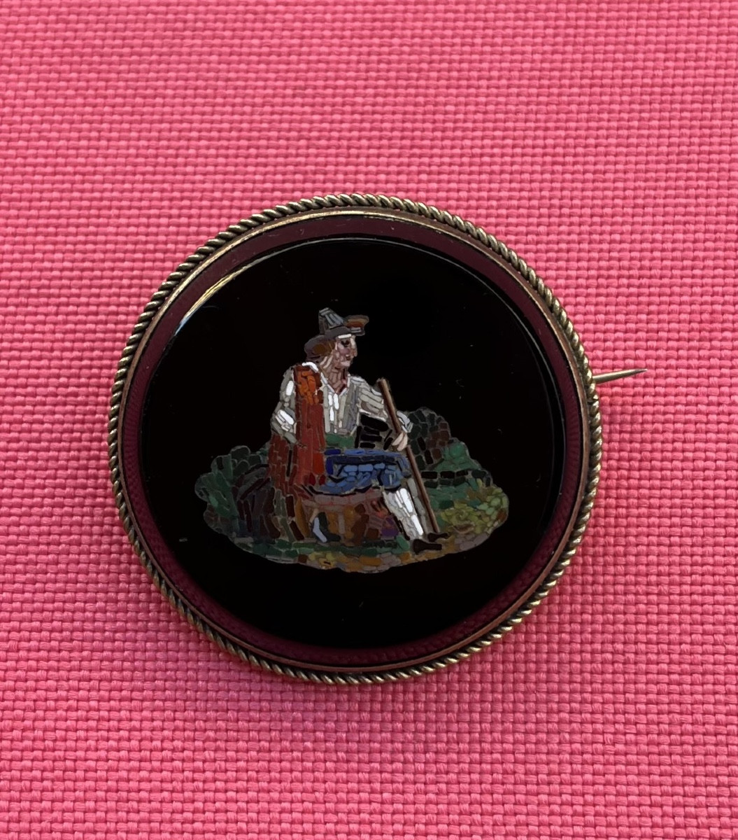  Broche en micromosaïque représentant un petit berger italien. Rome, vers 1830–1850-photo-3