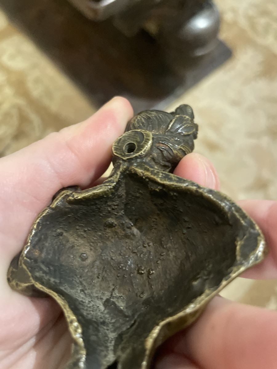 Paire de bustes en bronze, anciennes poignées de meuble, XVIIIe / XIXe siècle  -photo-4